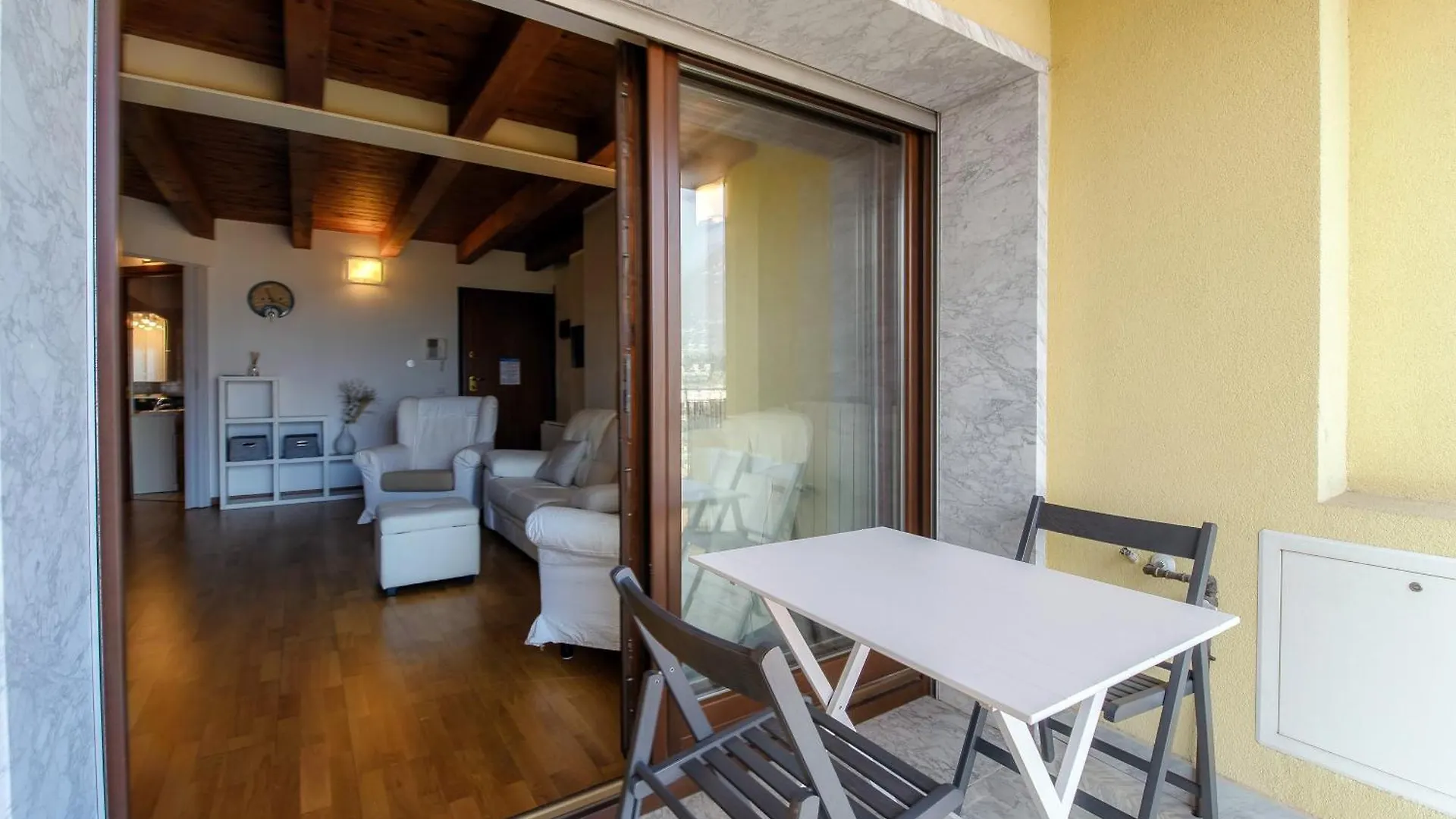 Como Sweet Life Apartment By Quokka 360 - Attic Flat Włochy